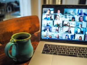 Tips Tingkatkan Efektivitas Kerja Online (WFH) - LokerSemar.id